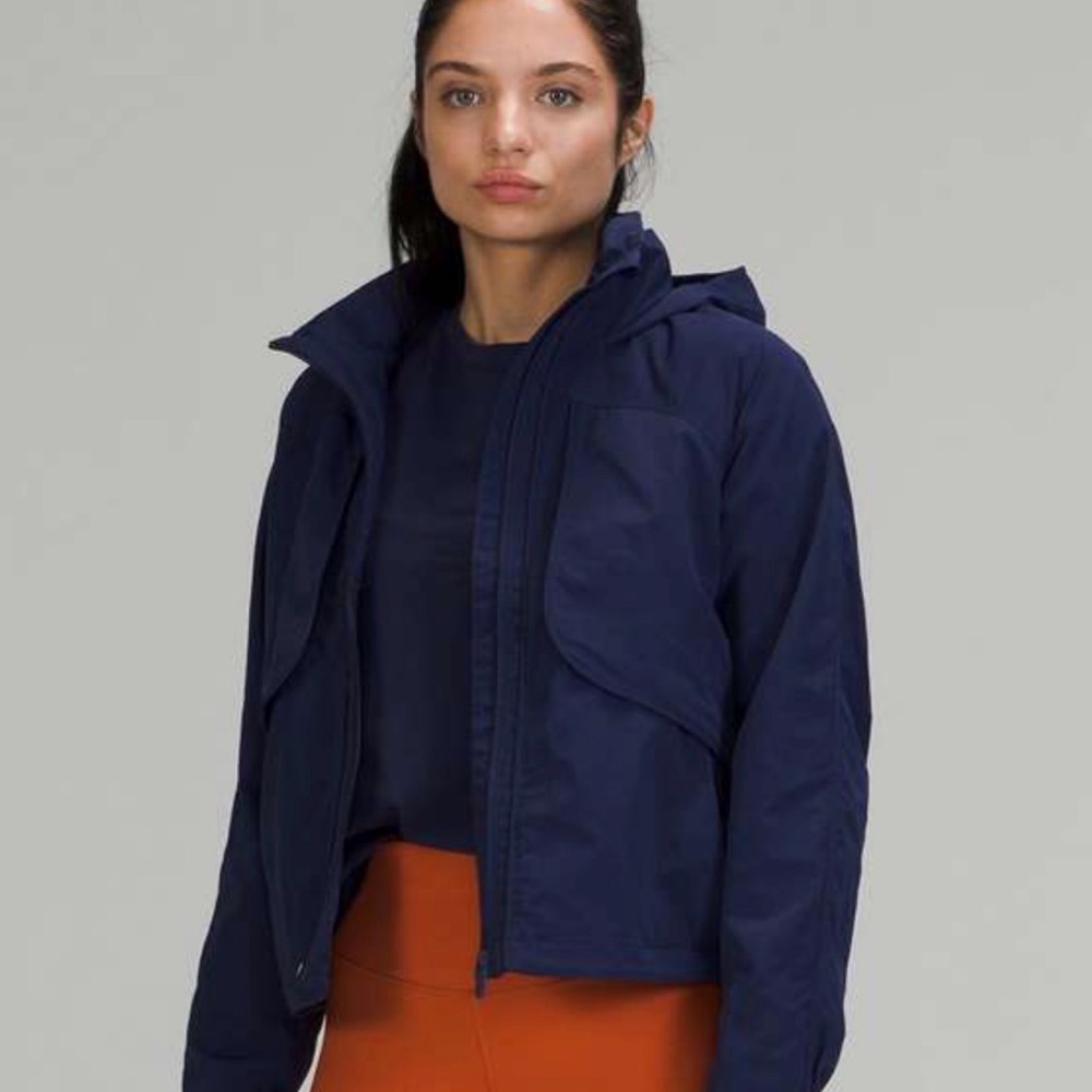 lululemon Always Effortless Night Sea Hooded Rain & windbreakerJacket